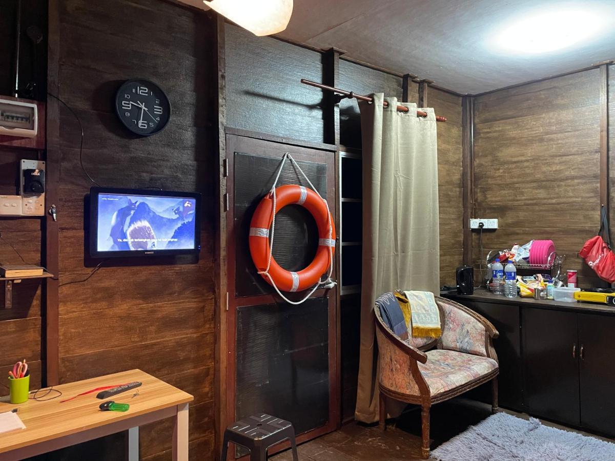 Qimmy Riverside Floating Cabin Kuala Terengganu Exterior foto